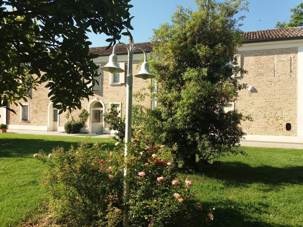 Russi Relais Villa Roncuzzi מראה חיצוני תמונה