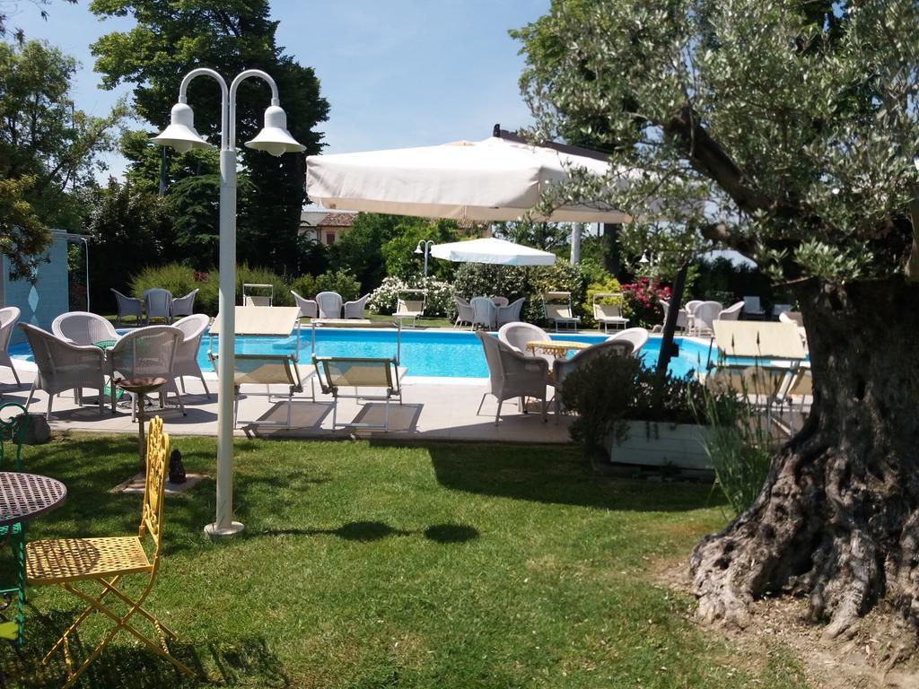 Russi Relais Villa Roncuzzi מראה חיצוני תמונה